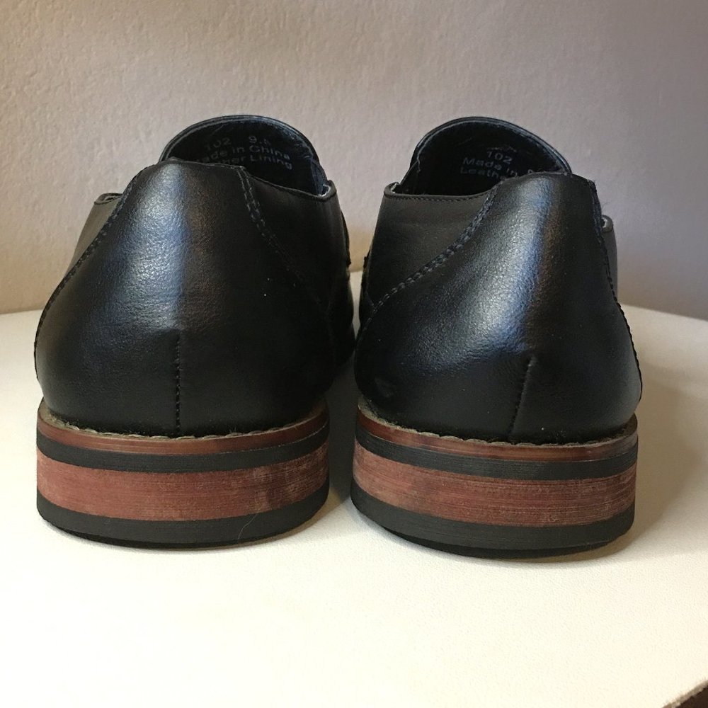 DARBY Men's Black Bike-Toe Slip-On Loafer - Picture 7 of 15